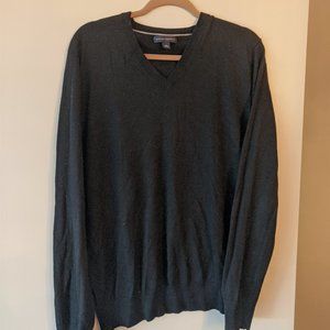 Banana Republic Silk/cashmere V neck sweater